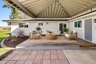 3370 Britt Ave, Medford, OR 97501 - Photo 10