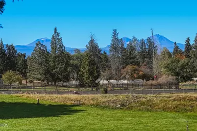 20594 Jefferson Court, Bend, OR 97703 - Photo 44