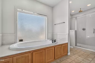 103 Greenmoor Drive, Eagle Point, OR 97524 - Photo 18