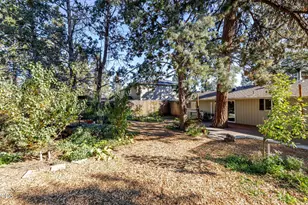 835 SE 6th St, Bend, OR 97702 - Photo 24