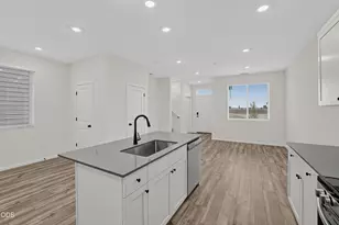 61534 Parrell Rd, Bend, OR 97702 - Photo 2