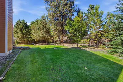 61325 Victory Loop, Bend, OR 97702 - Photo 36