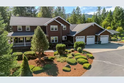 148 Carlos Avenue, Rogue River, OR 97537 - Photo 2