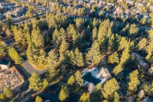 19717 SW Mount Bachelor Dr, Bend, OR 97702 - Photo 24