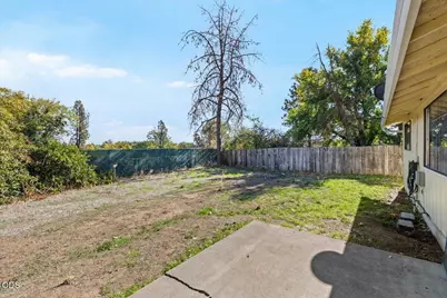 1310 Vista Drive, Central Point, OR 97502 - Photo 20