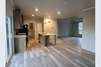 535 W River Street, Cave Junction, OR 97523 - Photo 12