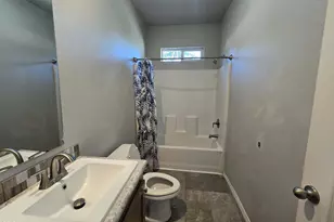 535 W River St, Cave Junction, OR 97523 - Photo 22