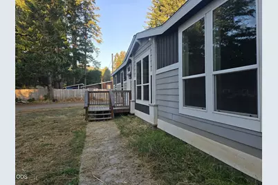 535 W River Street, Cave Junction, OR 97523 - Photo 6
