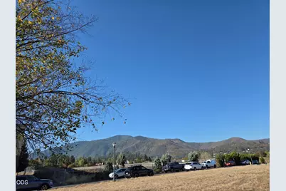479 Russell Street #202, Ashland, OR 97520 - Photo 32