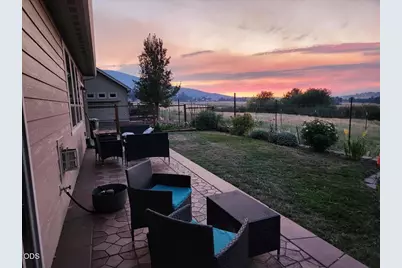 425 W Nevada Street, Ashland, OR 97520 - Photo 50