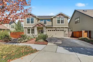 425 W Nevada St, Ashland, OR 97520 - Photo 2
