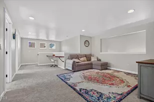 425 W Nevada St, Ashland, OR 97520 - Photo 26