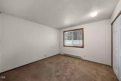 52300 Glenwood Drive, La Pine, OR 97739 - Photo 12