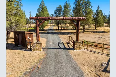 18130 Wanona Road, Sisters, OR 97759 - Photo 4