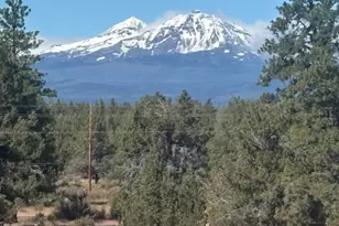 18130 Wanona Rd, Sisters, OR 97759 - Photo 1