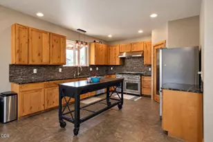 9500 Butte Falls Hwy, Eagle Point, OR 97524 - Photo 22