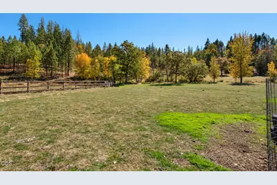 9500 Butte Falls Highway, Eagle Point, OR 97524 - Photo 8