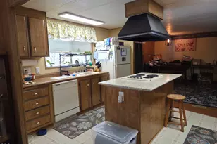 1094 Lee Roze Ln, Grants Pass, OR 97527 - Photo 20