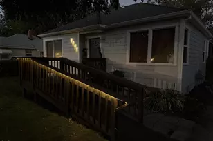 1301 SE S Park Dr, Grants Pass, OR 97527 - Photo 4