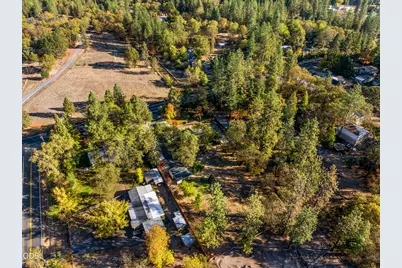 245 Stringer Gap Road, Grants Pass, OR 97527 - Photo 2