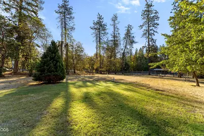 245 Stringer Gap Road, Grants Pass, OR 97527 - Photo 36