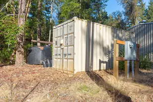 9439 Holland Loop Rd, Cave Junction, OR 97523 - Photo 34