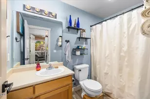 800 Park St, Ashland, OR 97520 - Photo 16