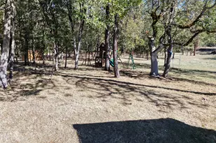 3735 Cobleigh Rd, Eagle Point, OR 97524 - Photo 30