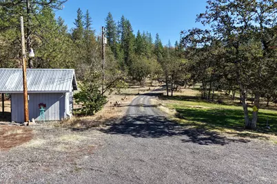 3735 Cobleigh Road, Eagle Point, OR 97524 - Photo 44