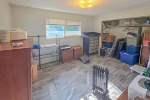 522 SE L St, Grants Pass, OR 97526 - Photo 14
