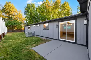1425 Lawnridge St, Medford, OR 97504 - Photo 18