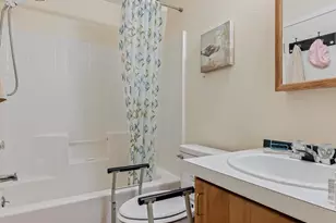 22071 Or-62, Shady Cove, OR 97539 - Photo 20