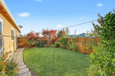 103 Greenview Drive, Eagle Point, OR 97524 - Photo 12