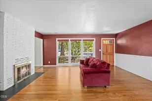 408 Ardmore Ave, Medford, OR 97504 - Photo 6