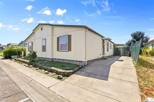 2302 Lara Ln, Central Point, OR 97502 - Photo 1