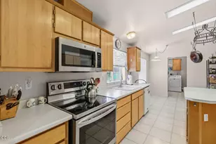 2302 Lara Ln, Central Point, OR 97502 - Photo 24