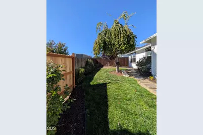 1065 Shayla Lane, Central Point, OR 97502 - Photo 30