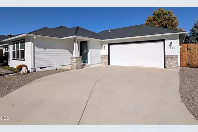 1065 Shayla Lane, Central Point, OR 97502 - Photo 1