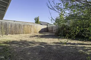 1351 Brentcrest Dr, Medford, OR 97501 - Photo 24