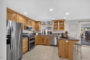 1902 McKenzie Dr, Medford, OR 97501 - Photo 18