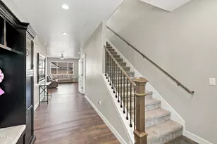213 Samuel Lane Loop Rd, Phoenix, OR 97535 - Photo 6