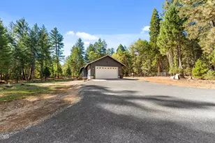 420 Sallsten Rd, Grants Pass, OR 97527 - Photo 32