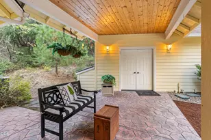 780 Pinecrest Dr, Grants Pass, OR 97526 - Photo 42