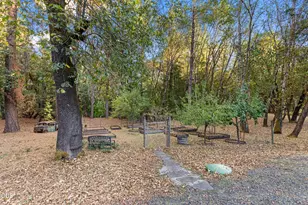 780 Pinecrest Dr, Grants Pass, OR 97526 - Photo 40