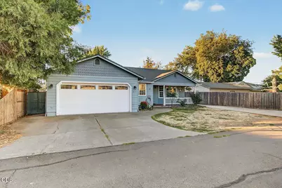 2812 Table Rock Road, Medford, OR 97501 - Photo 6