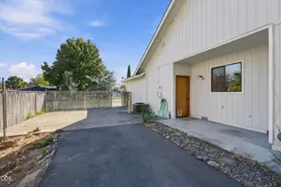 780 Mesman Dr, Grants Pass, OR 97527 - Photo 26