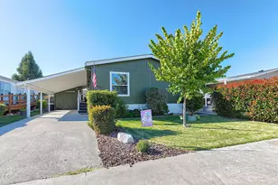 1658 Darin Dr, Grants Pass, OR 97527 - Photo 4