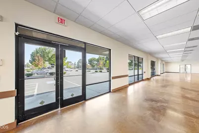 1249 Plaza Boulevard #A/B, Central Point, OR 97502 - Photo 24