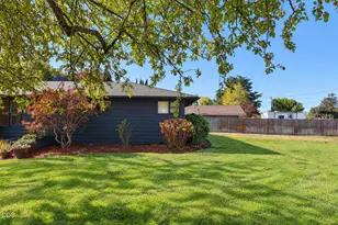 509 N Berkeley Way, Medford, OR 97504 - Photo 30