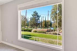 101 Greenway Dr, Medford, OR 97504 - Photo 44